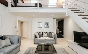 Host Apartments - Cavern Quarter Penthouse
